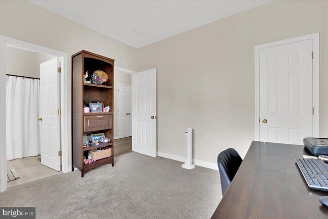 Building Photo - 10407 Aberdeen Ct