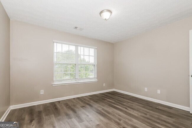 Building Photo - 272 Grover Turner Way