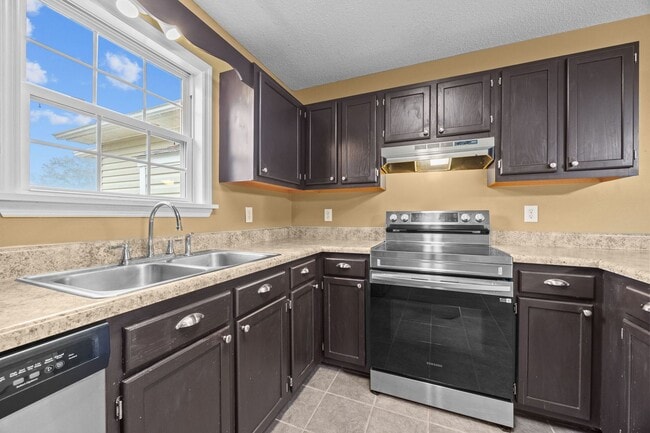 Building Photo - Welcome to Brookstone!