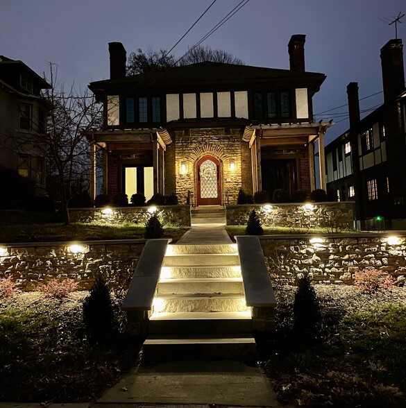 Landscaped and beautiful! - 3514 Mooney Ave