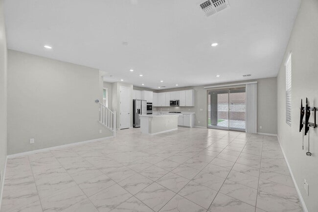 Building Photo - Summerlin gated community 4 bedroom 3 baths