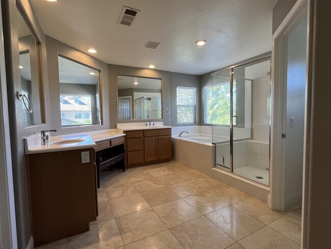 Building Photo - 33812 Temecula Creek Rd