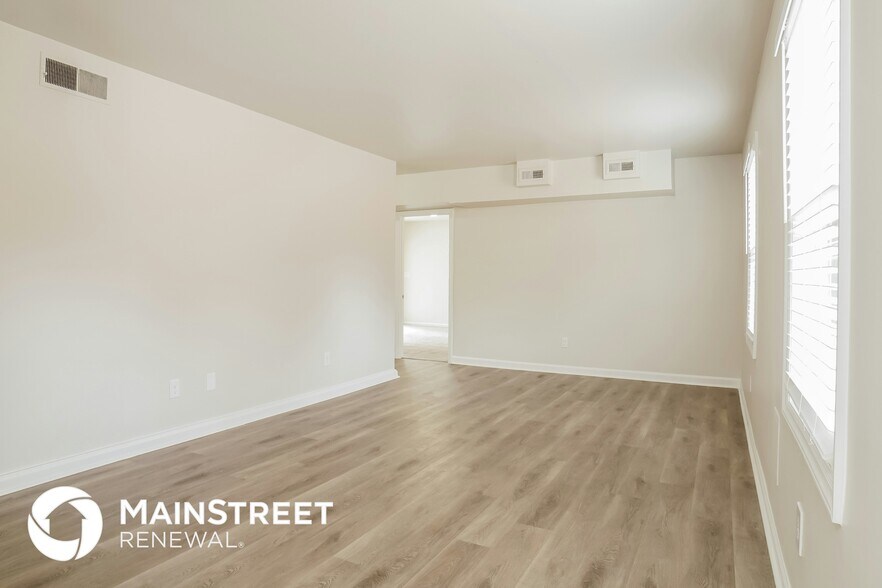 Building Photo - 4212 Orchid Pl