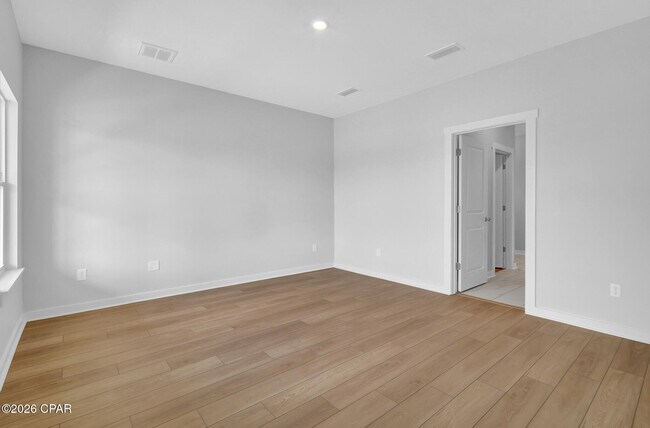 Building Photo - 2336 Discovery Loop
