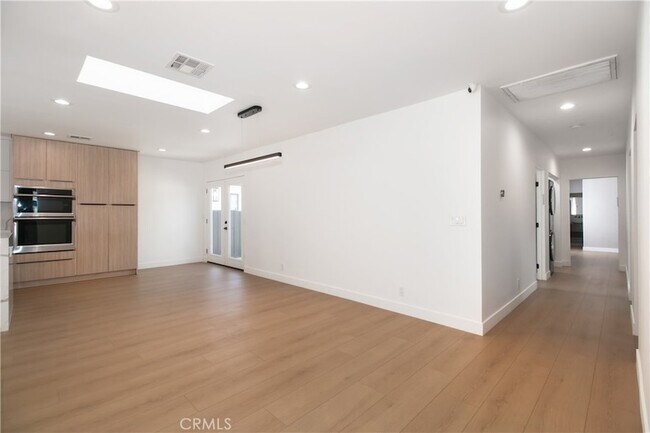 Building Photo - 22539 Dolorosa St