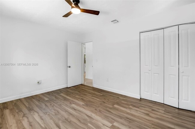 Building Photo - 9841 Dominican Dr