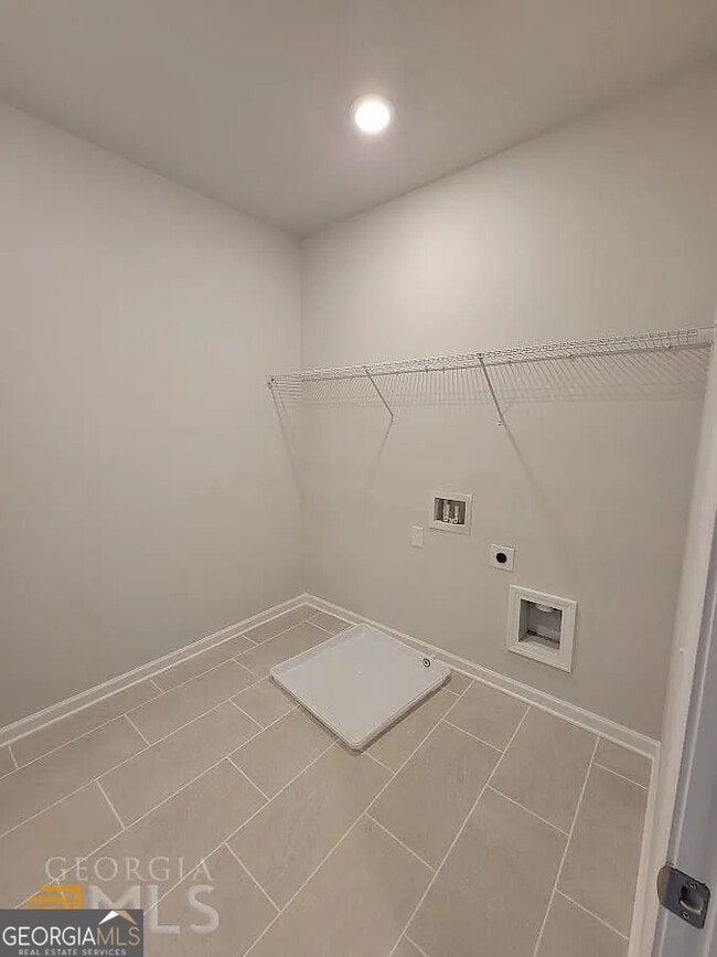 Building Photo - 604 Cunninghame Ct