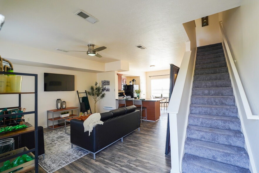 Building Photo - The Heights at Slippery Rock