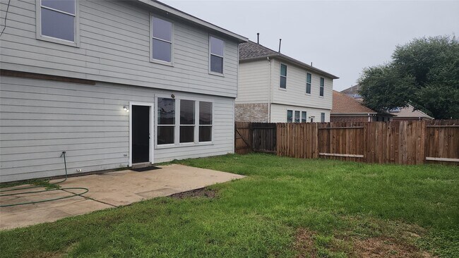 Building Photo - 15430 Elm Leaf Pl