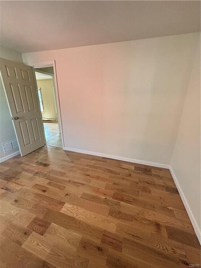 Building Photo - 221 Turin St