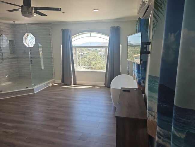 Building Photo - Custom 4 bedroom 3 bath in Hidden Valley Lake