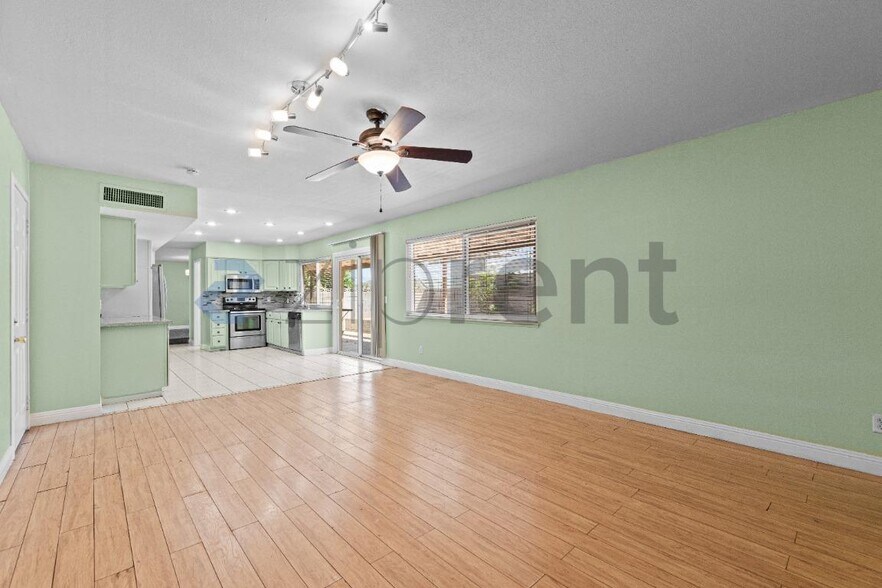 Building Photo - 899 Monika Way