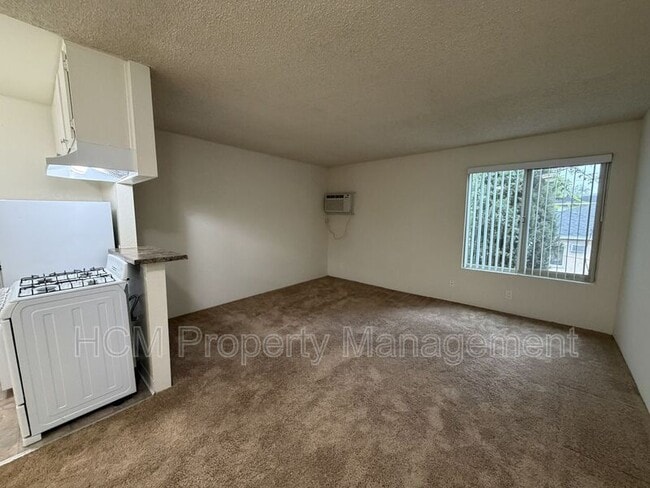 Building Photo - 11450 Calvert St