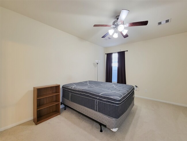 Building Photo - 17018 Taffaine Dr