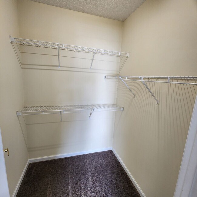 Building Photo - 2511 Friedland Pl