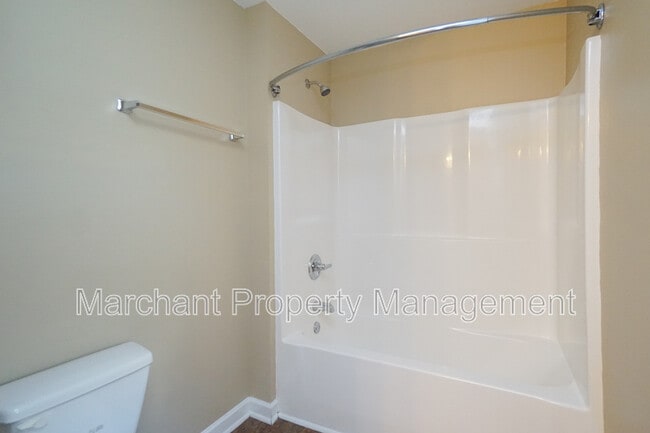 Building Photo - 717 Bennett St