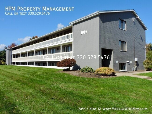 Primary Photo - 1017 Howe Ave