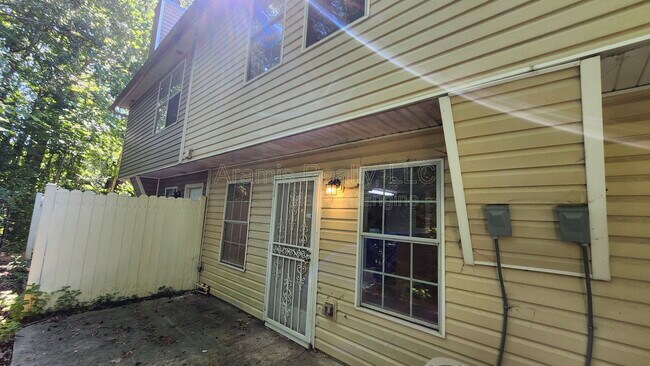 Building Photo - 2840 Vining Ridge Terrace