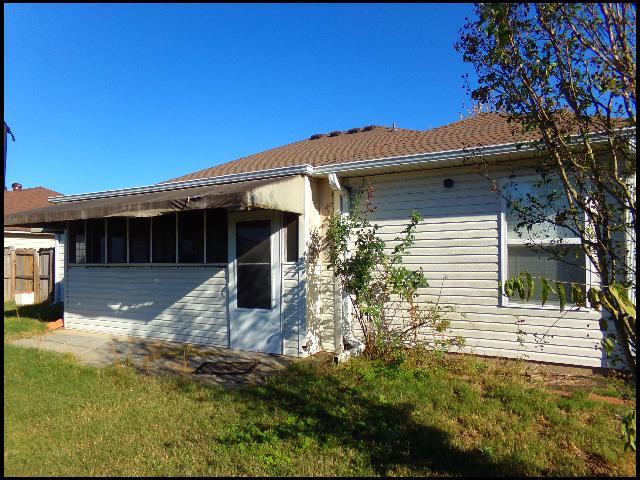 Building Photo - 909 Yarrow Dr