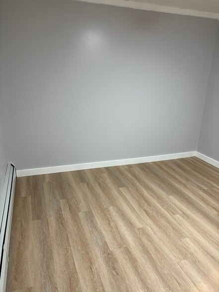 Building Photo - 209 Carsley Rd