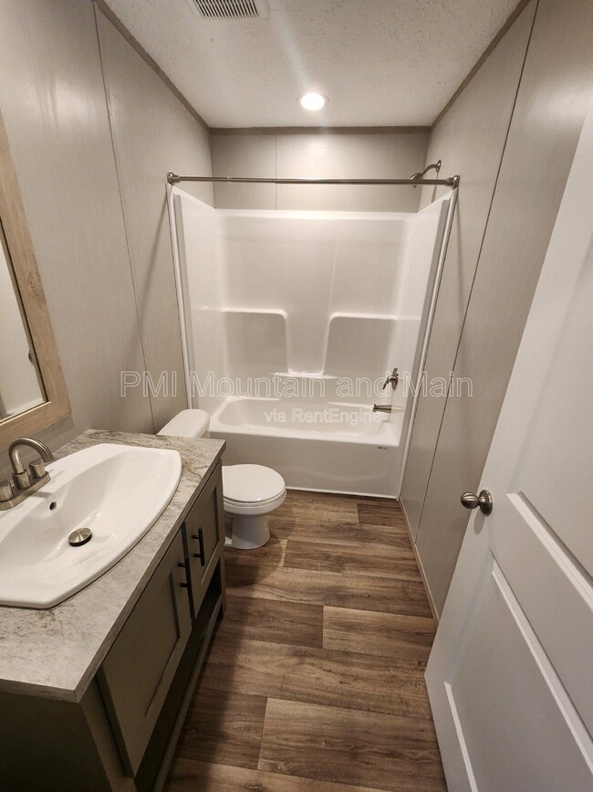 Building Photo - 102 Indian Camp Branch Rd