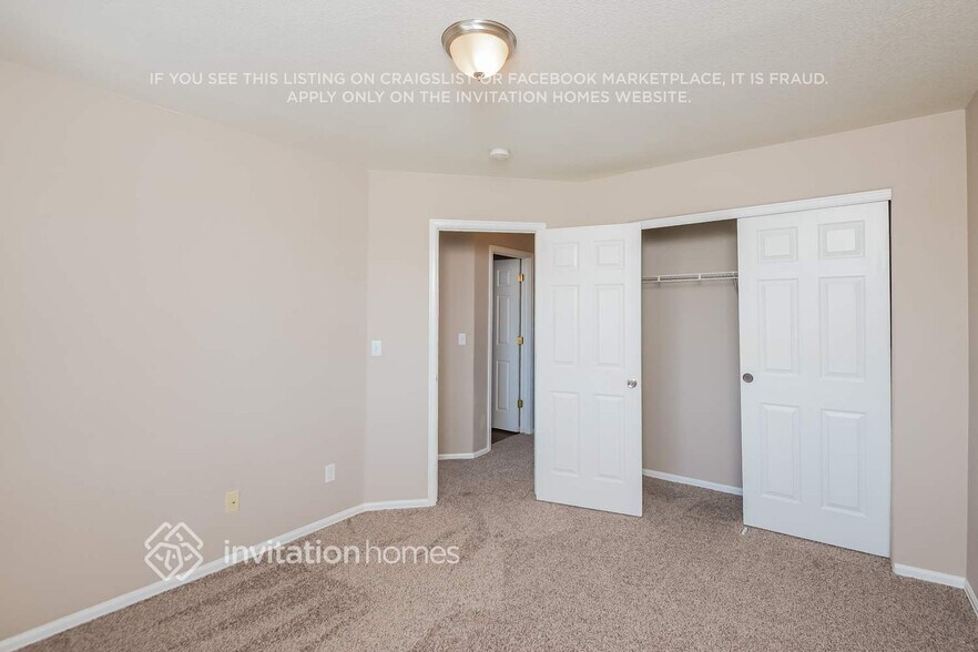 Building Photo - 14378 E 47th Dr