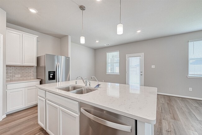 Building Photo - 17629 Rosette Grass Dr