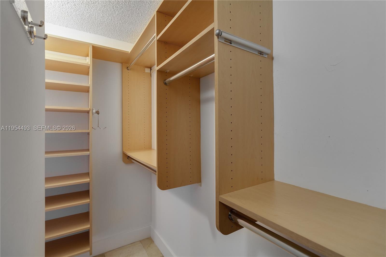 Building Photo - 5900 Collins Ave