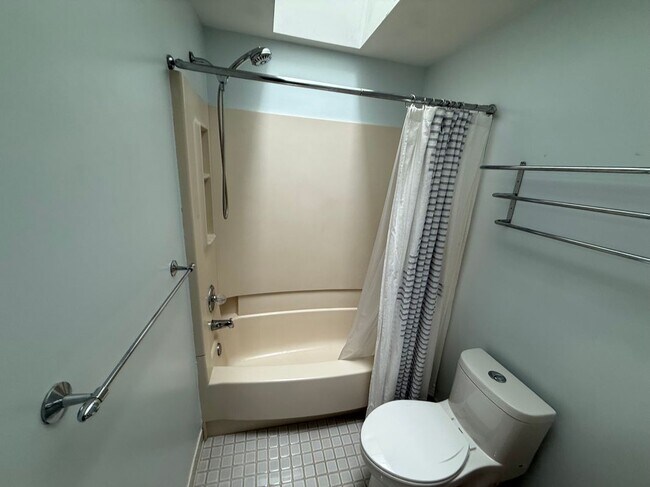 Building Photo - 43449 Arbor Way W