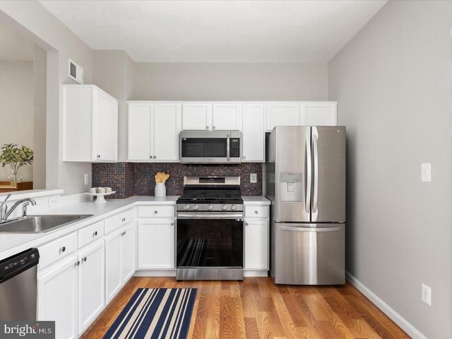 Building Photo - 42033 Bushclover Terrace