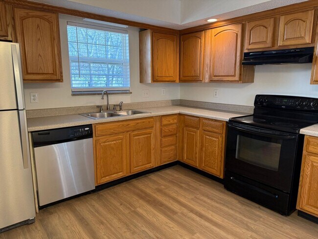 Building Photo - ** Beautiful 4 bedroom House in Farragut Area **