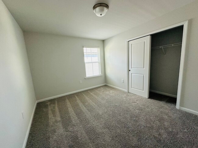 Building Photo - 520 Providence Spgs Ln