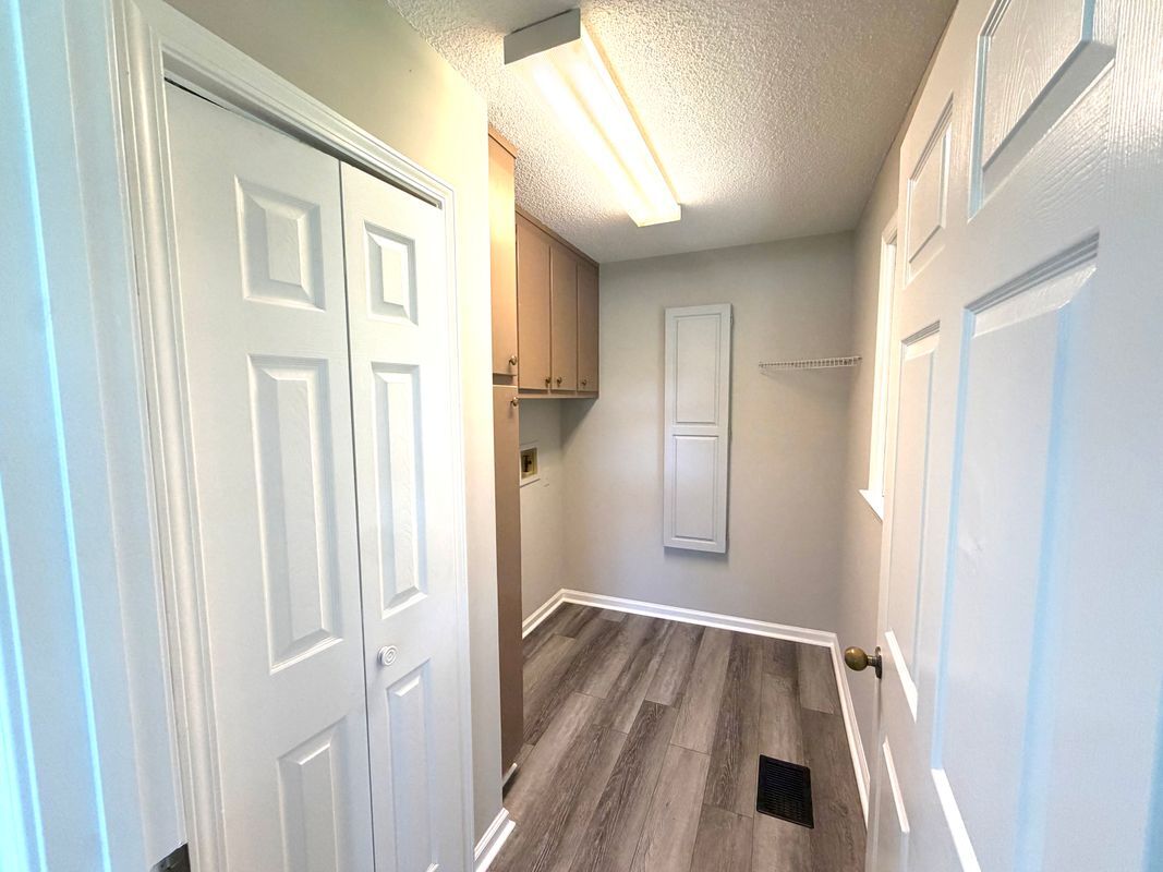 Building Photo - 3603 Ryans Bluff Dr