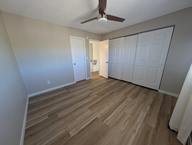 Building Photo - Charming 3-Bed, 2-Bath Home for Rent in Aurora – Backs to Open Space!