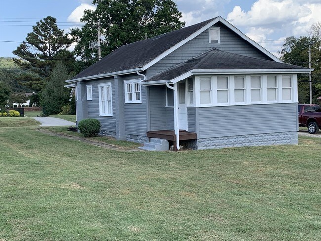 Building Photo - 6309 E Pea Ridge Rd