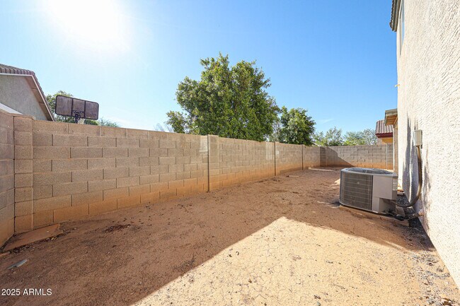 Building Photo - 2428 S 84th Gln