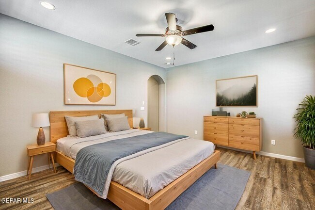 Building Photo - 12315 Houghton Springs Dr