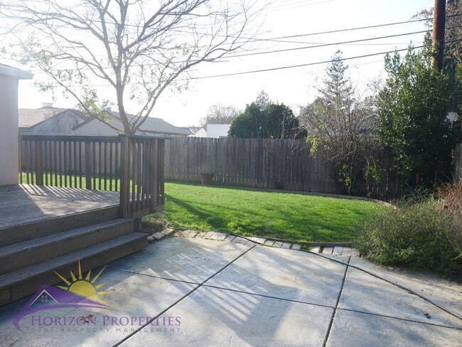 Building Photo - Remodeled 3 Bed 2 Bath 1,473 sqft home in Colonial Heights