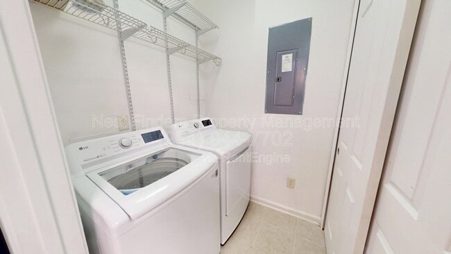 Building Photo - 11251 Campfield Dr