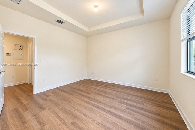 Building Photo - 3360 W 92nd Pl