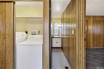 Building Photo - 8491 Cimarron Way