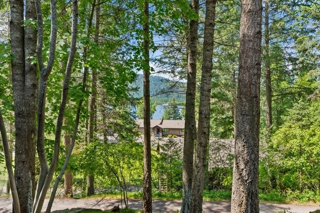 Building Photo - 1 bedroom, 1 bath condo at Bay Point