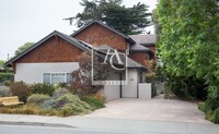 Building Photo - Ocean View Luxury Home