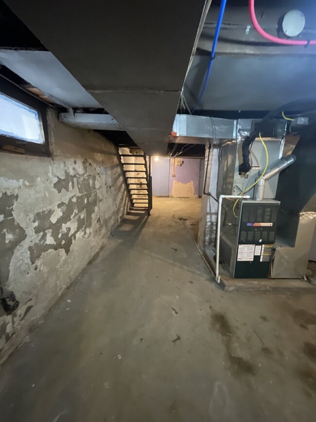 Building Photo - 618 Penn Ave