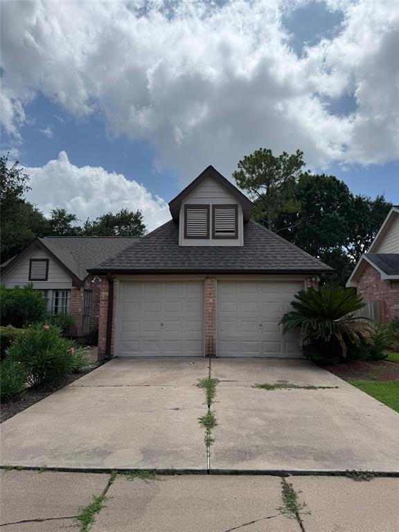 Building Photo - 4827 Sunshine Dr