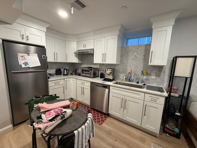 Building Photo - 34 Jamaica Rd