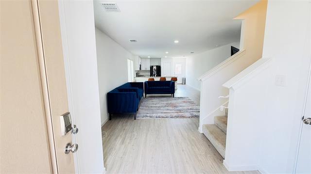 Building Photo - 217 Adelina Dr