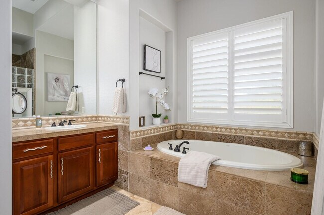 Building Photo - 27109 N 143rd Pl