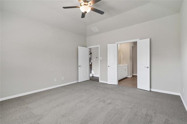 Building Photo - 421 Stagg St