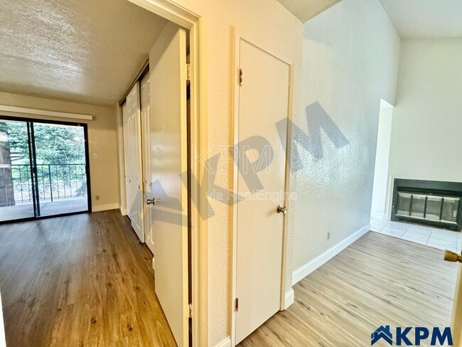 Building Photo - 1311 W Century Blvd